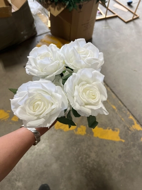 New Rose White 7 head Empress Roses Artificial Flower large sweet rose realistic flower bouquet  