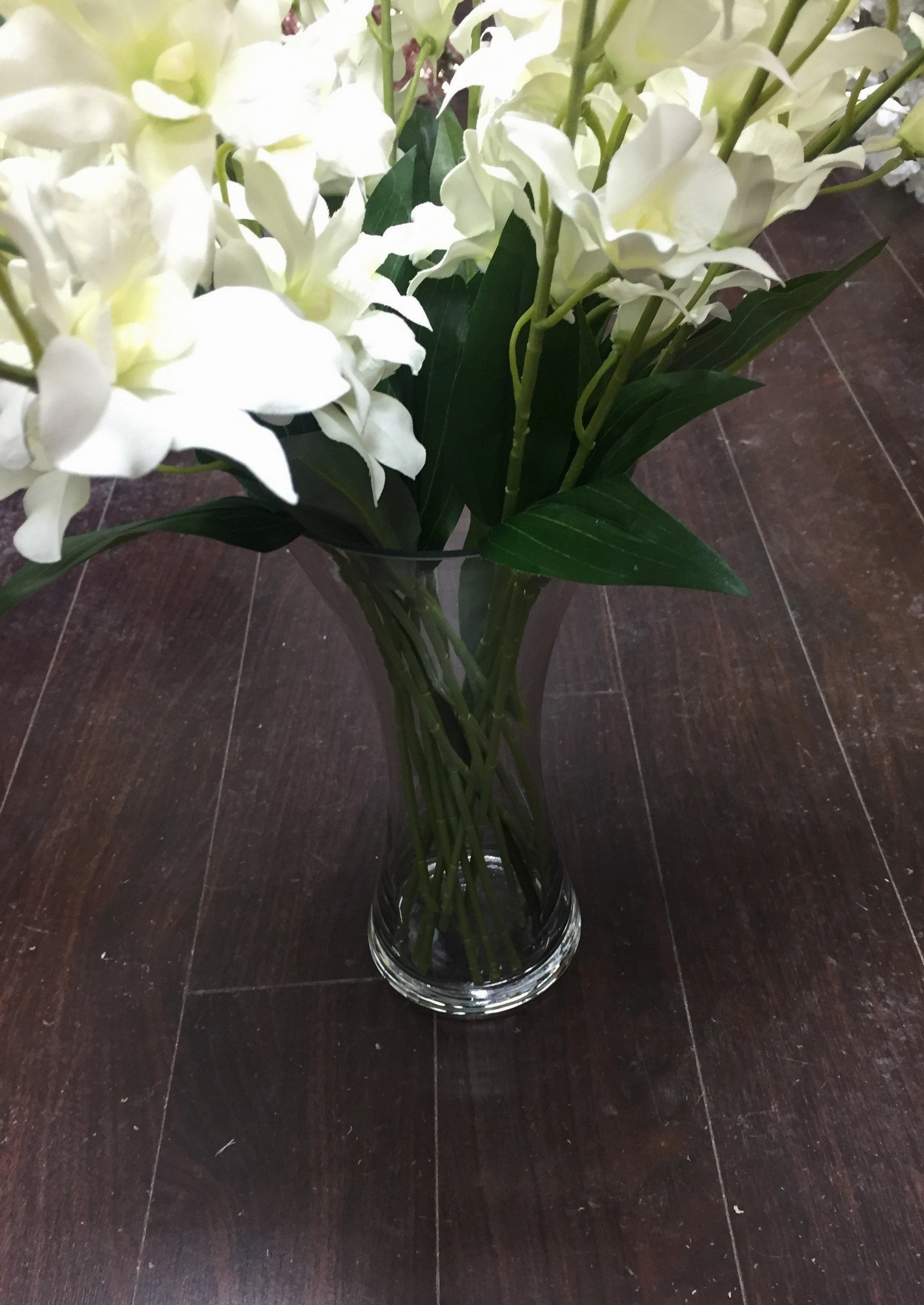 New Small Bud vase 11.9"Hx5.7"