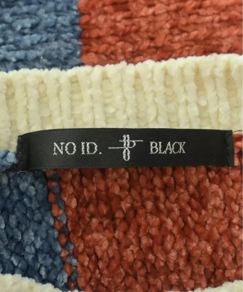 NO ID Schwarze Pullover