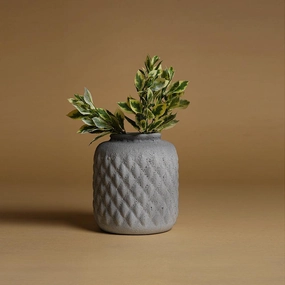 Oak Opulence Ceramic Vase,hand-painted ceramic vase