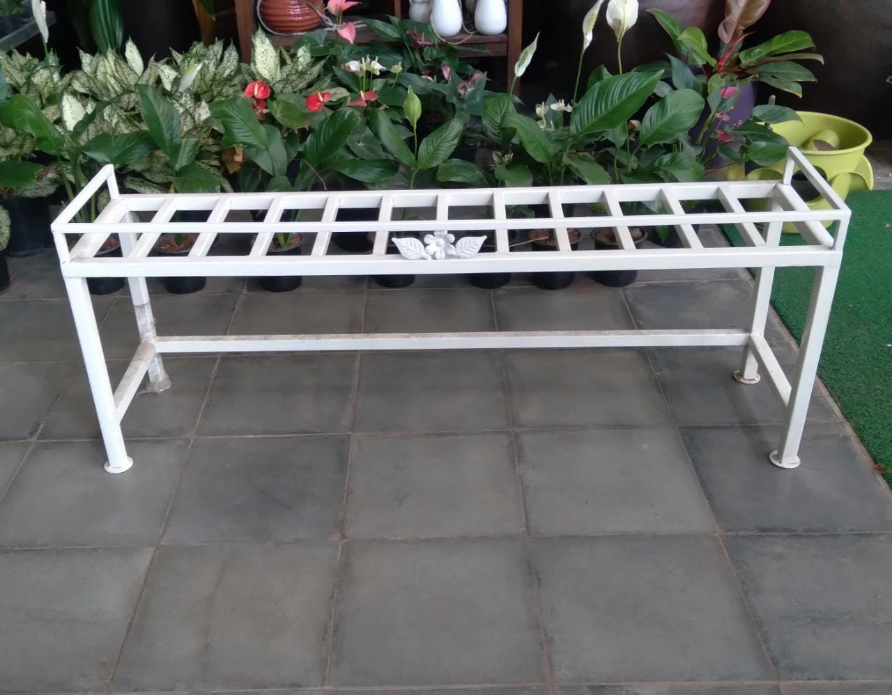 One Step White Heavy Duty Iron Stand,garden field mower