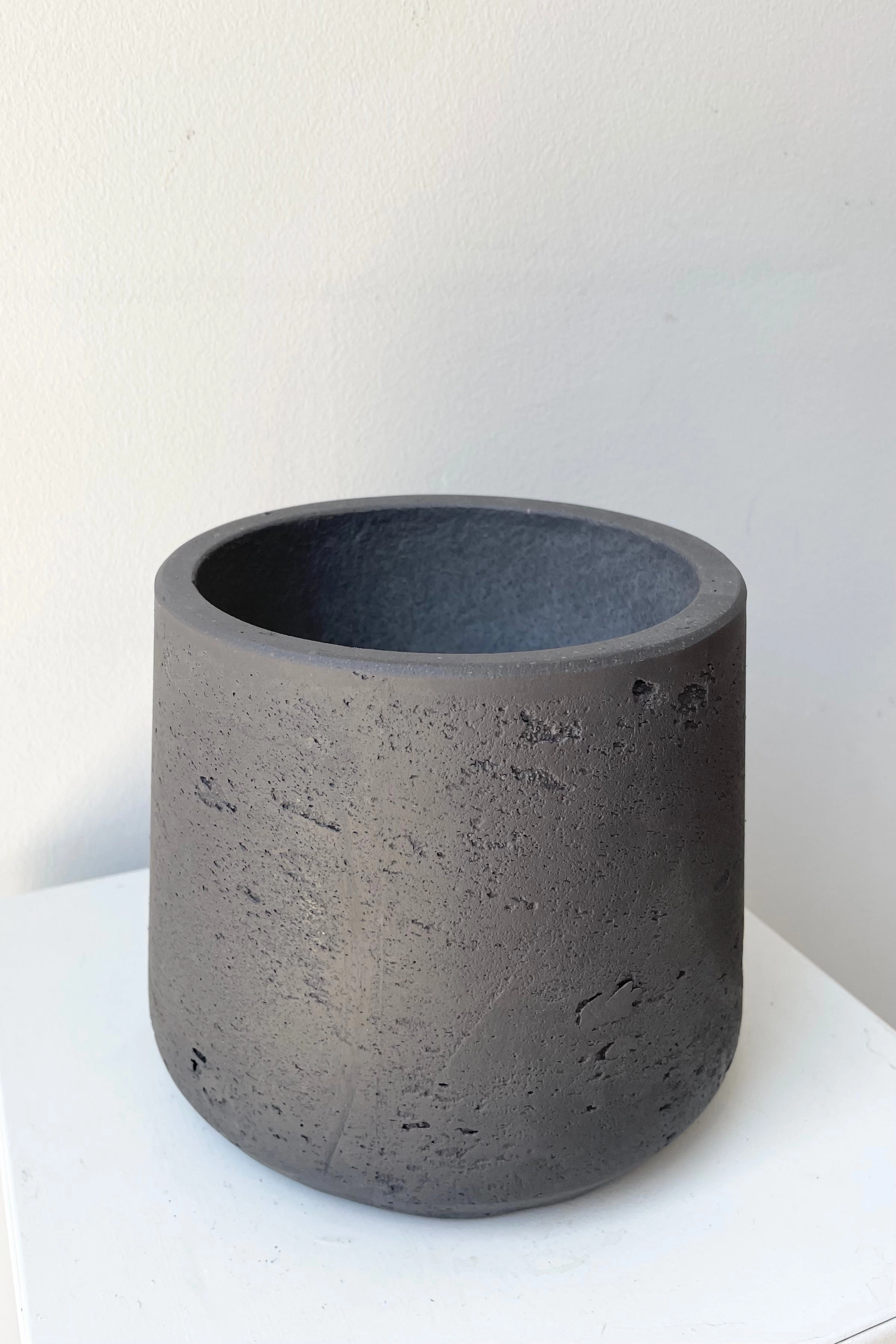 Patt Pot Black Washed Medium