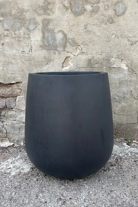 Pax Pot Fiberstone Black Medium,indoor flower container