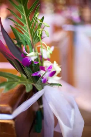 Pew Flowers,realistic flower bouquet 