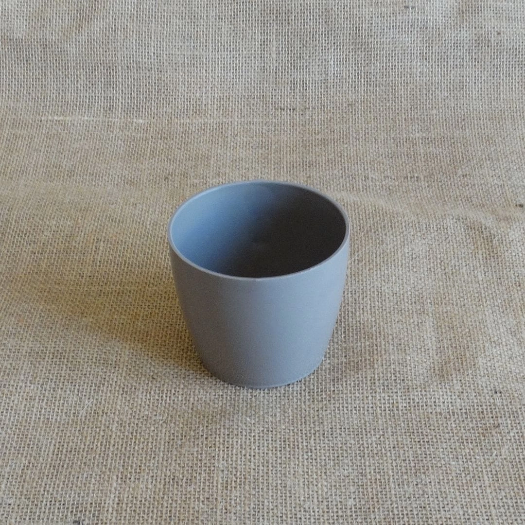 Plastic Magnetic Pot (Diameter 9 cm)