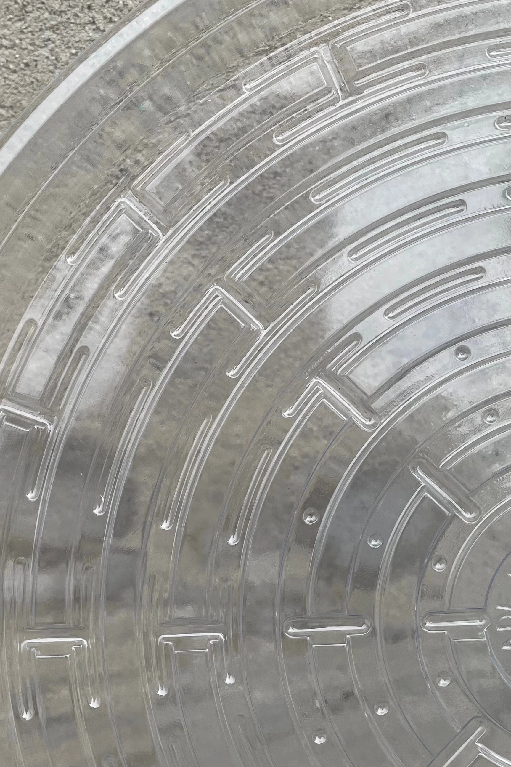 Plastic saucer 14"