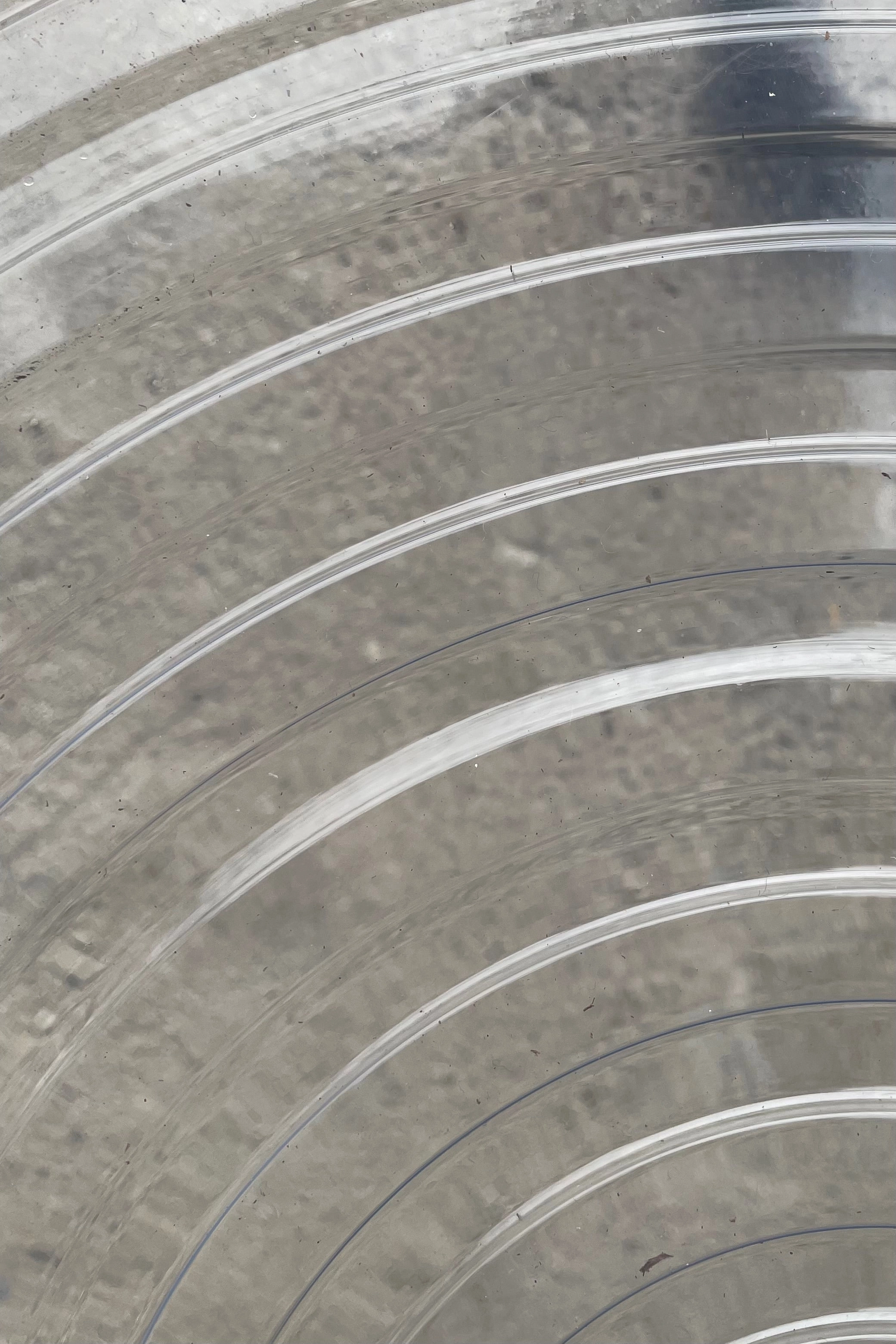 Plastic saucer 17"