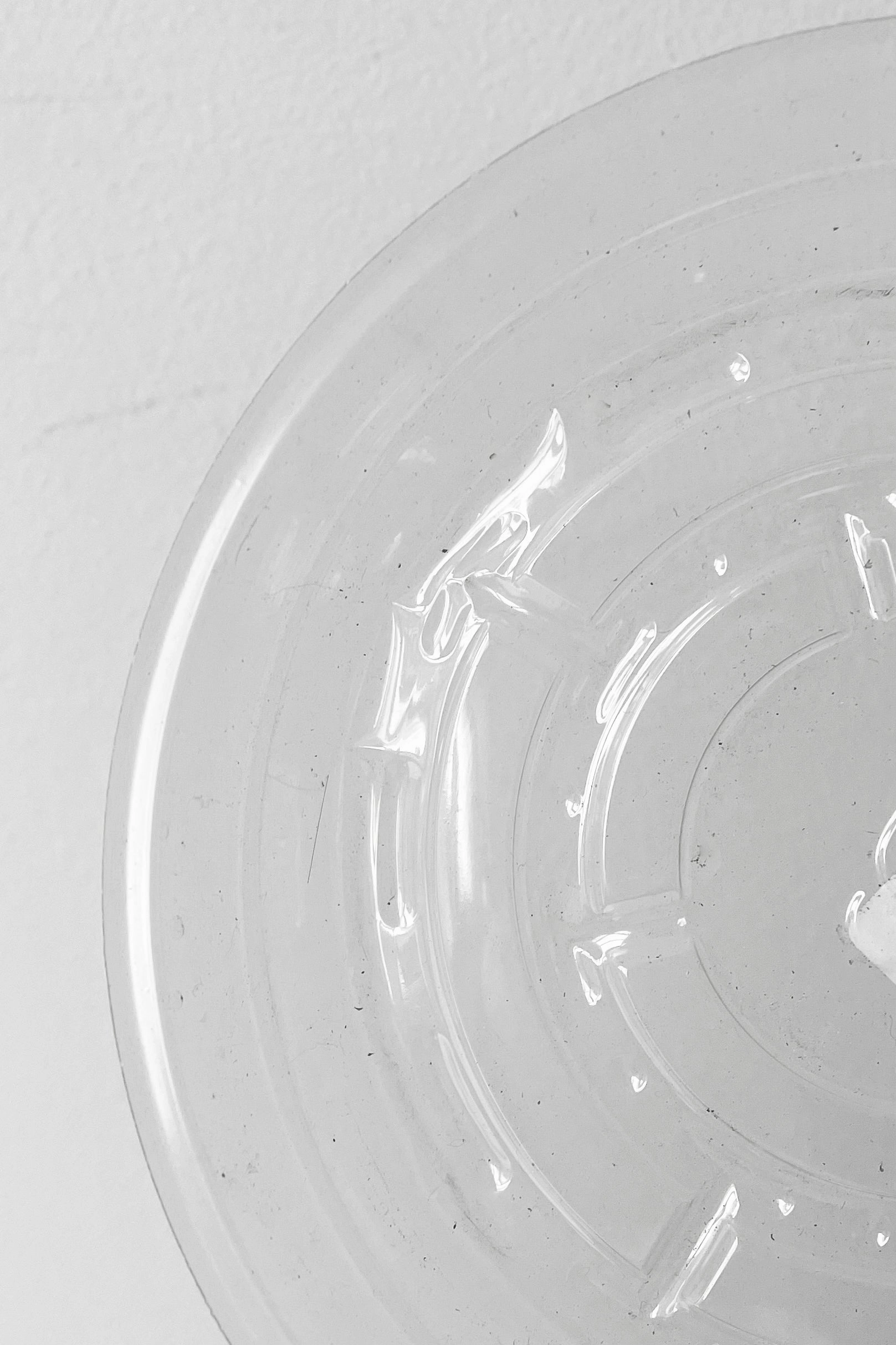Plastic saucer 6"