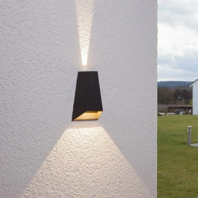 Pyramid Waterproof Wall Lamp,planting accessories kit