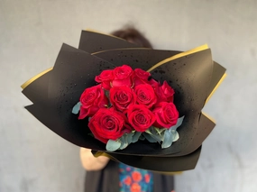 Red Roses - Roman Holiday,realistic flower bouquet 