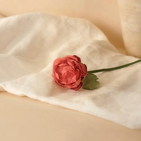 Renoncule en papier vieux rose,mother's day bouquet