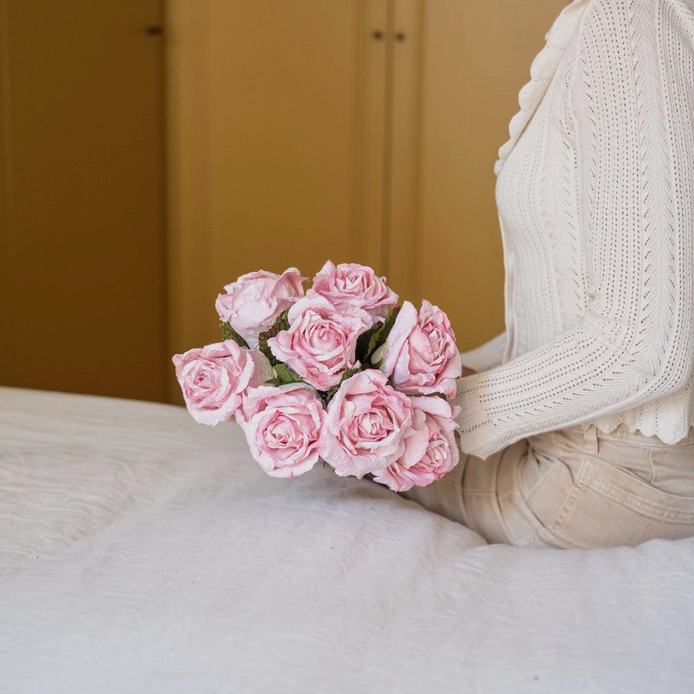 Rose Alice en papier rose ple