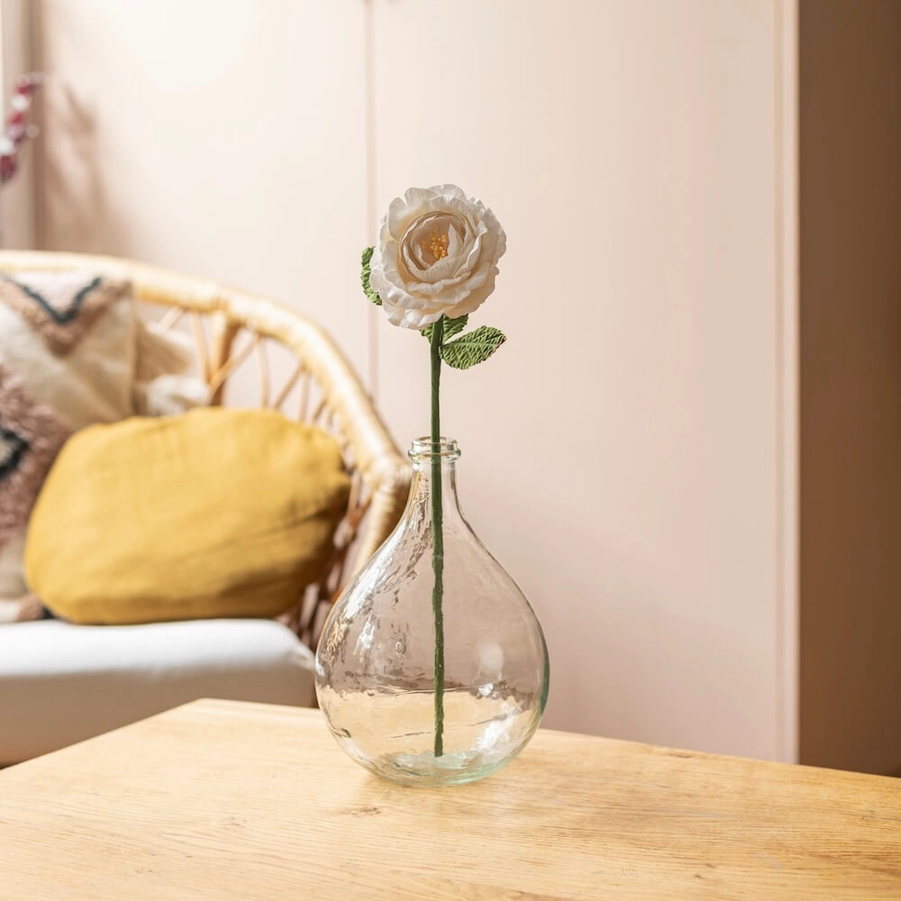 Rose anglaise en papier blanche
