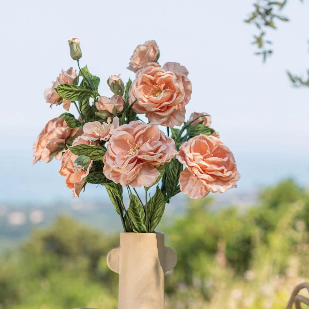 Rose Caroline en papier abricot