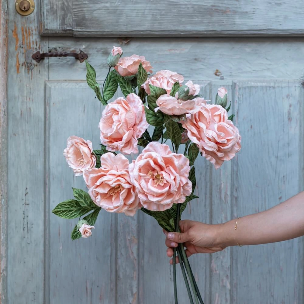 Rose Caroline en papier abricot