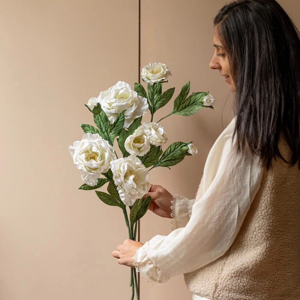 Rose Caroline en papier blanche