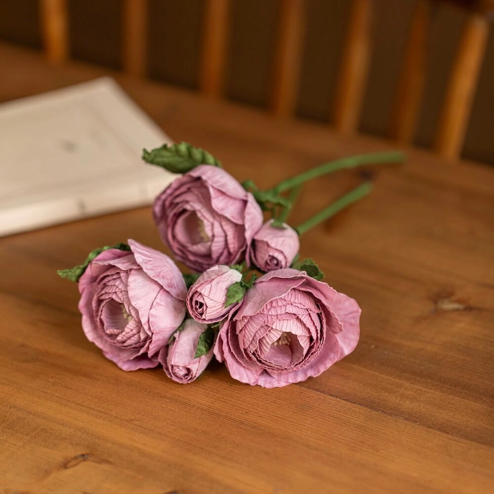 Rose queen en papier mauve