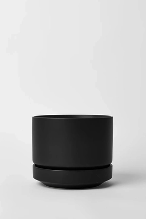 Round Two Planter Black 6",indoor flower container