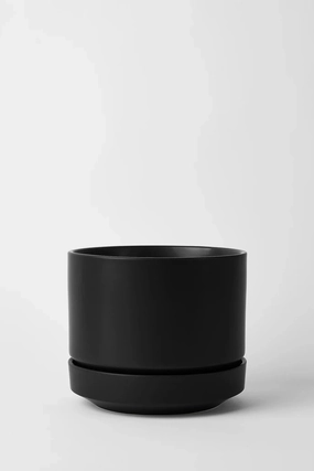 Round Two Planter Black 8",indoor flower container