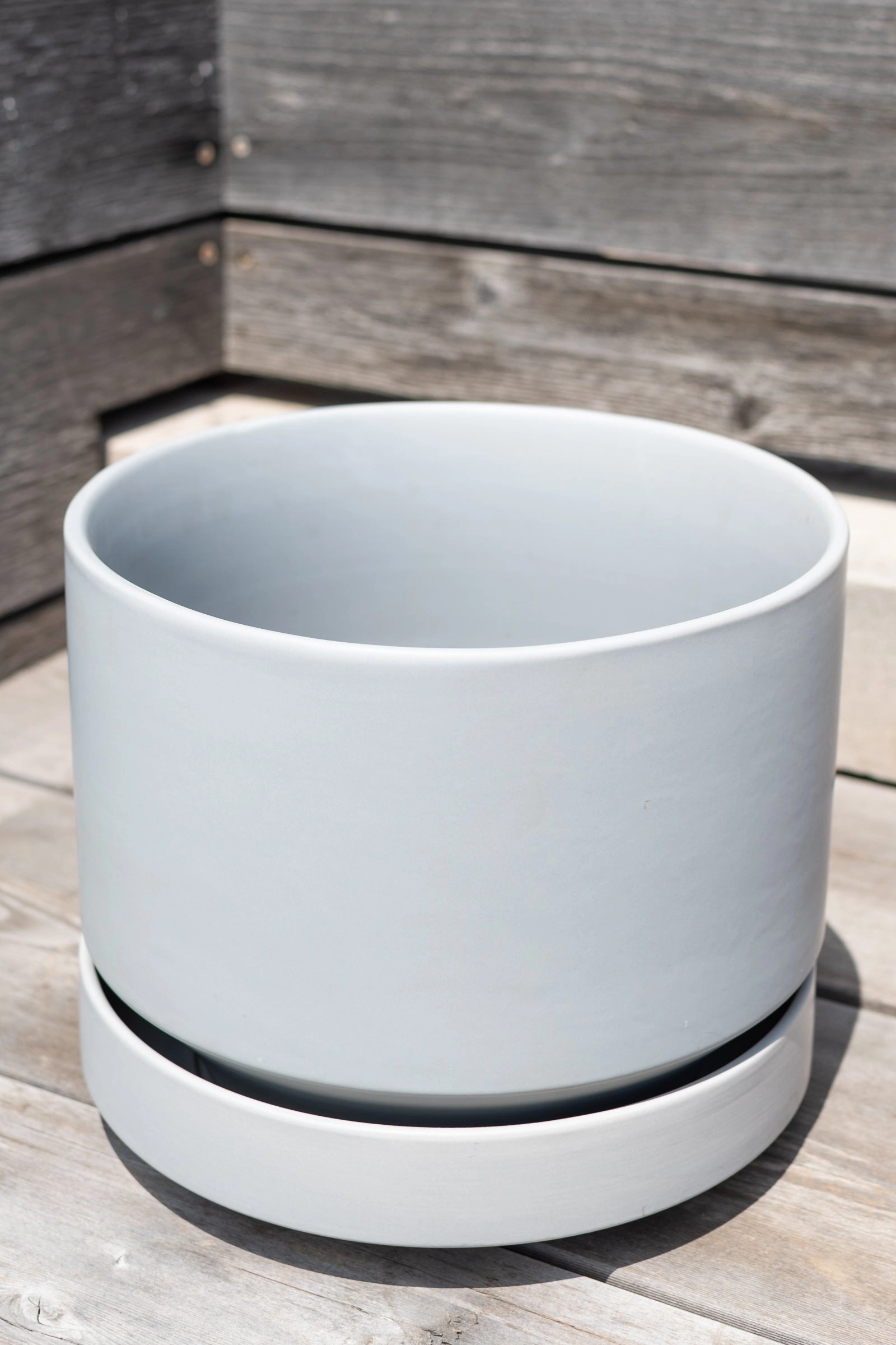 Round Two Planter Gray 10"