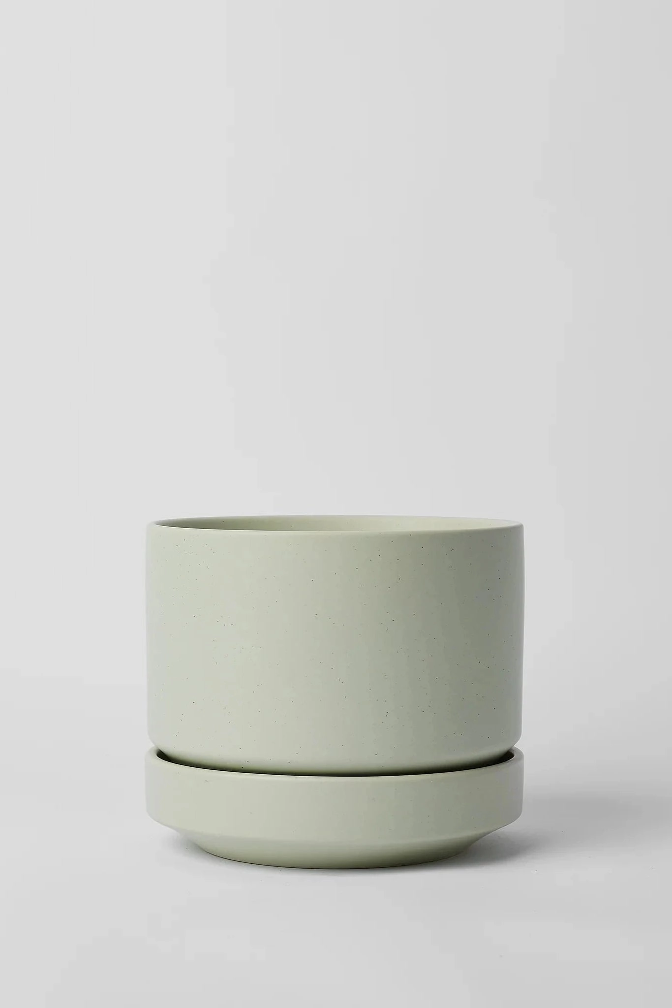 Round Two Planter Mint 6",indoor flower container