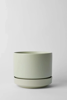 Round Two Planter Mint 8",indoor flower container