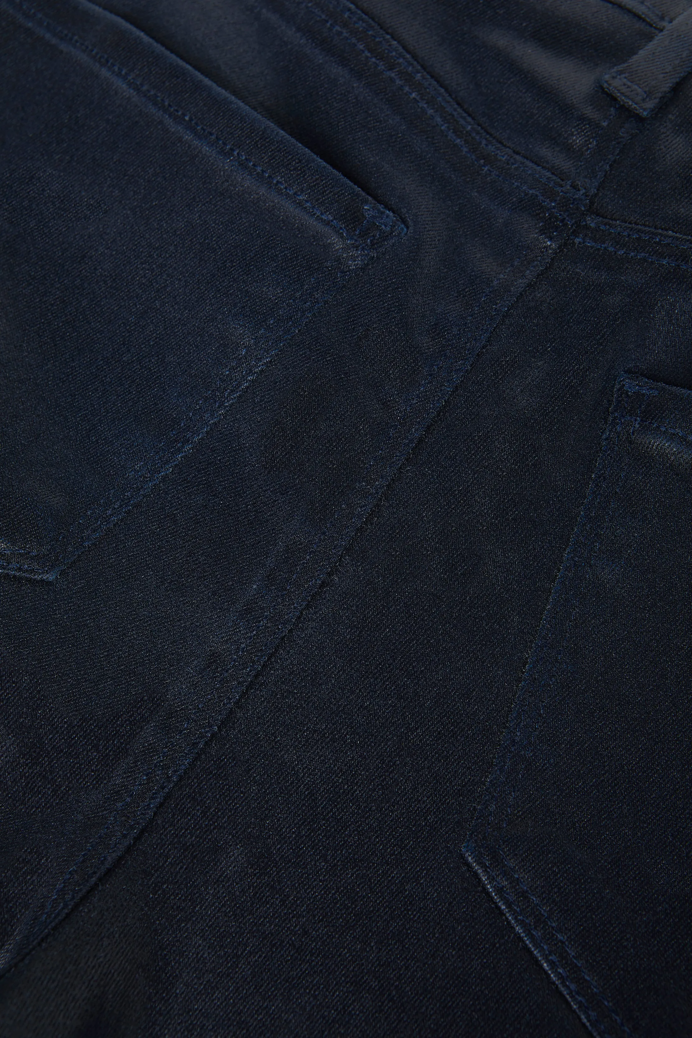 Ruth Beschichtete Gerade-Schenkel-Jeans