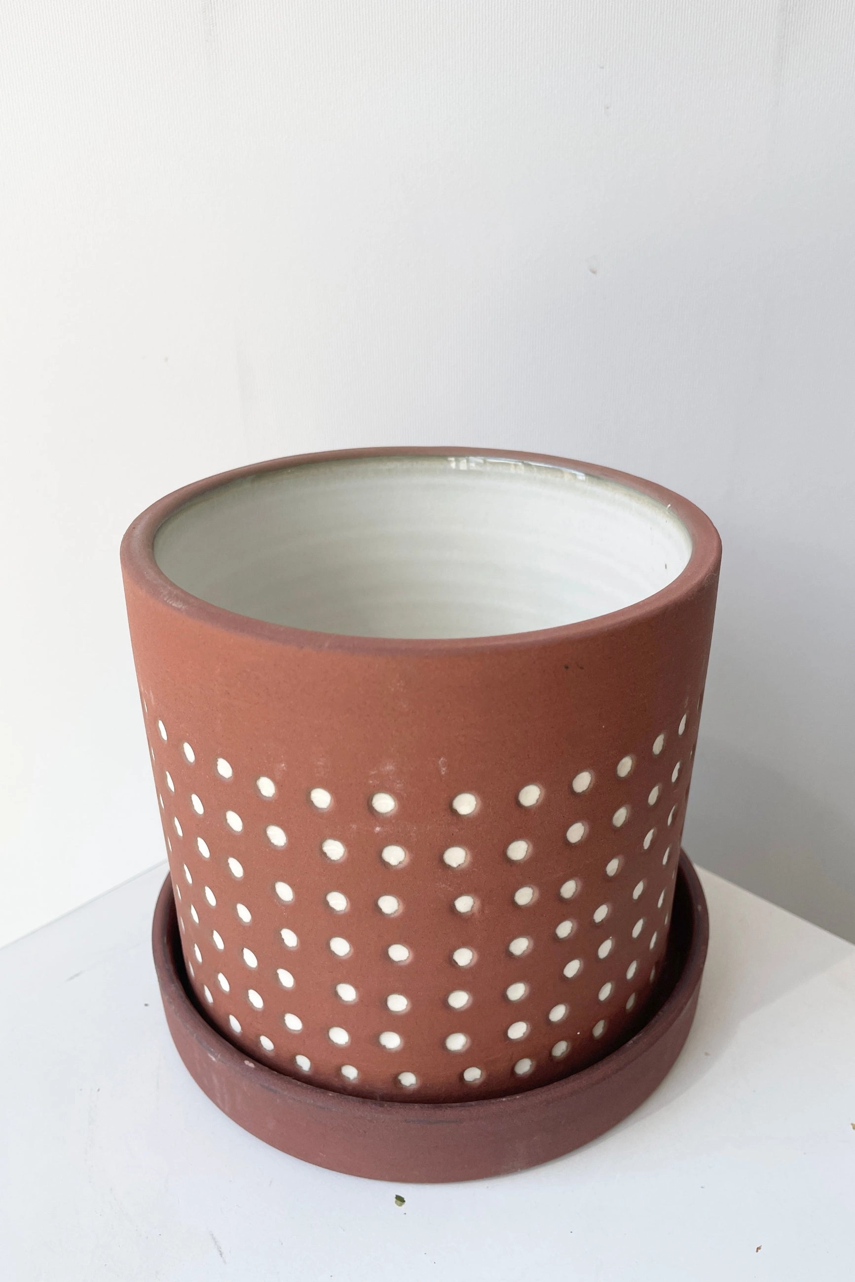 Salamanca Pot & Saucer Small