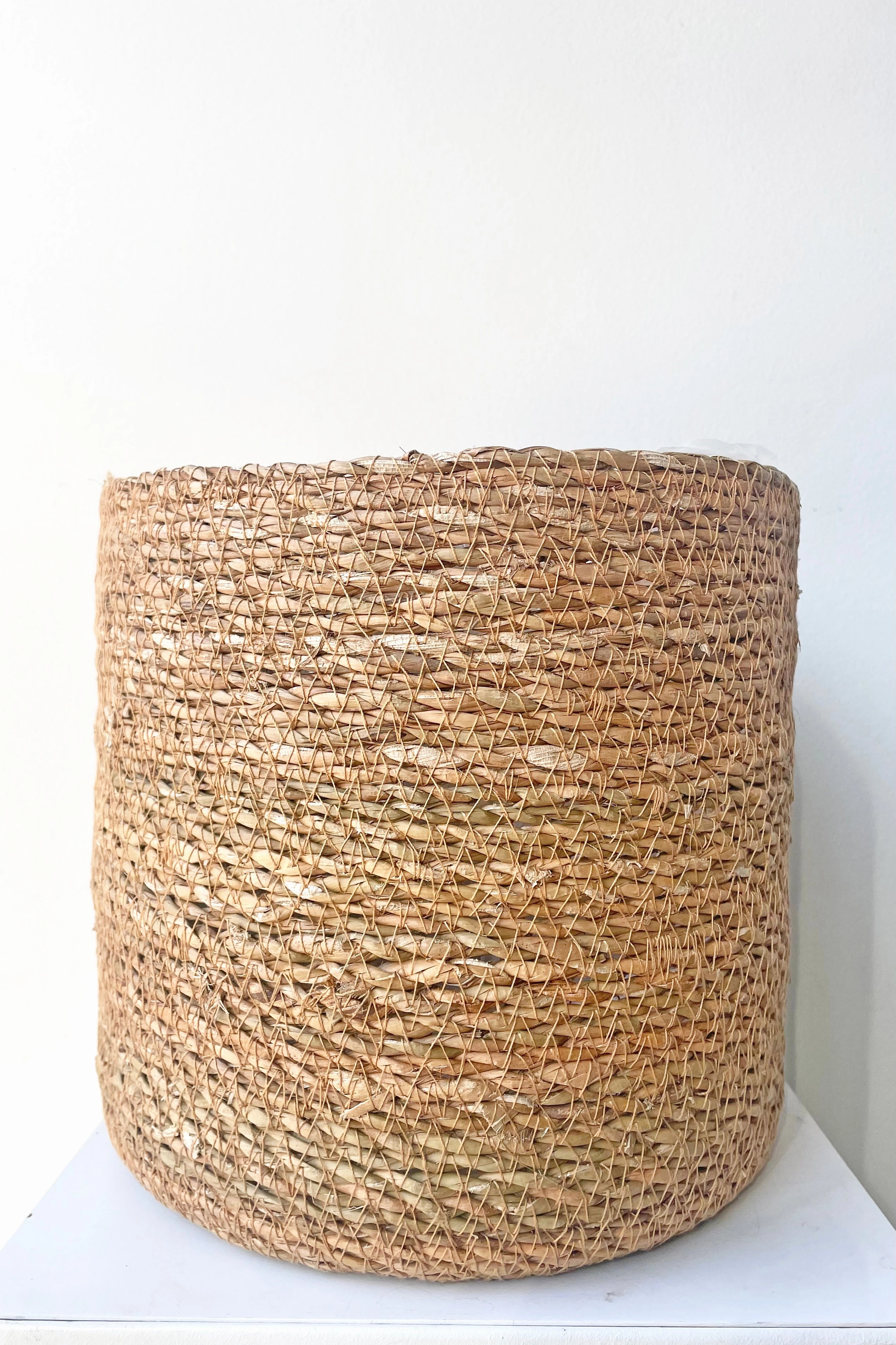 Seagrass Basket with Liner 8.5"