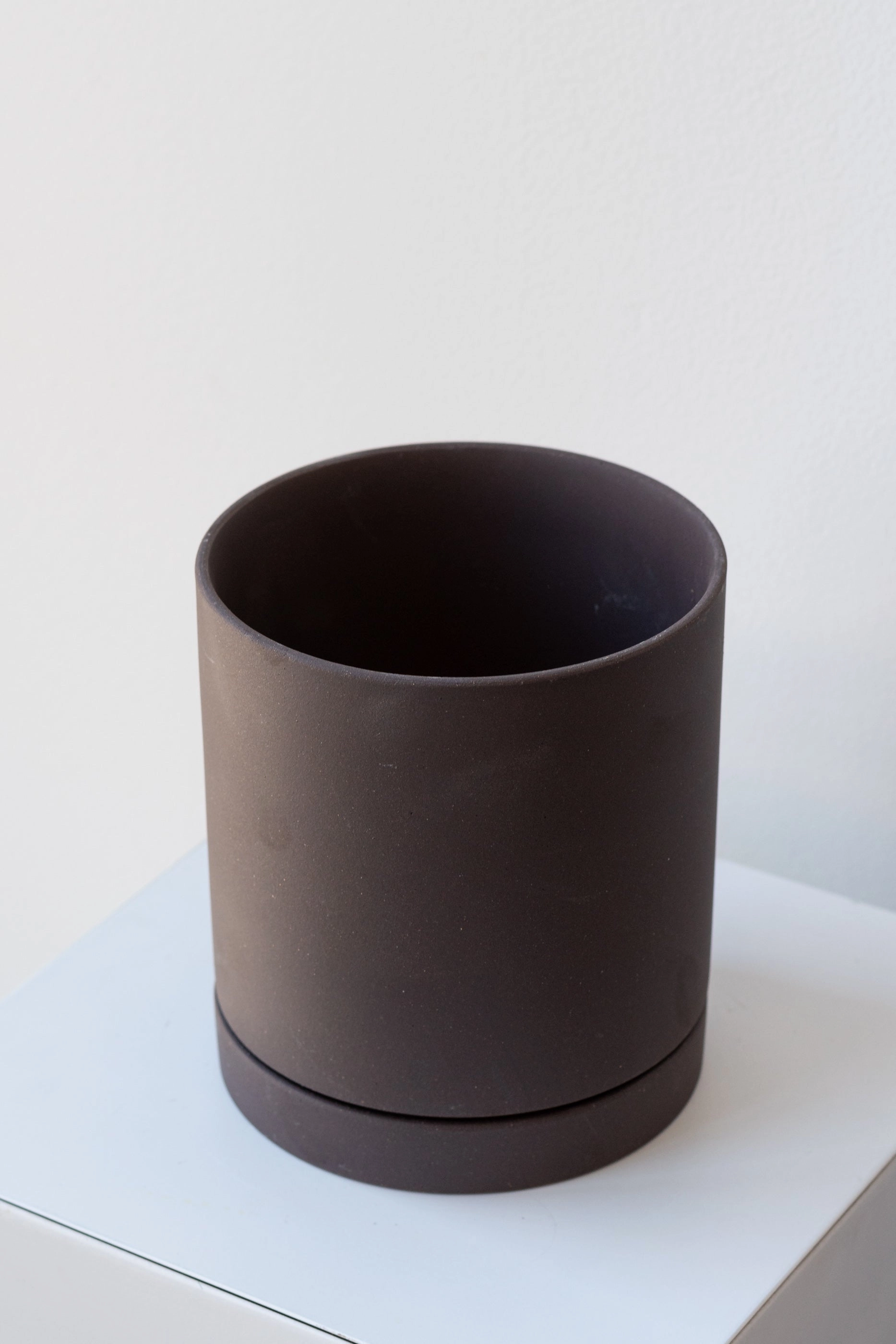 Sekki Pot Charcoal Medium
