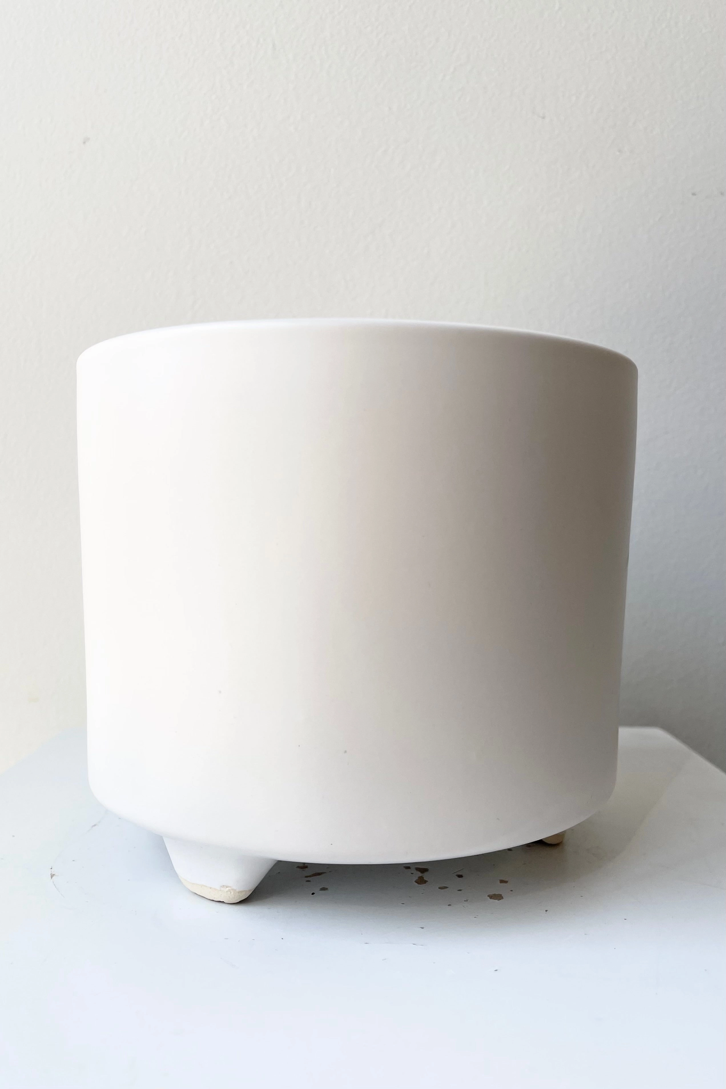 Simon Footed Cachepot Small,indoor flower container