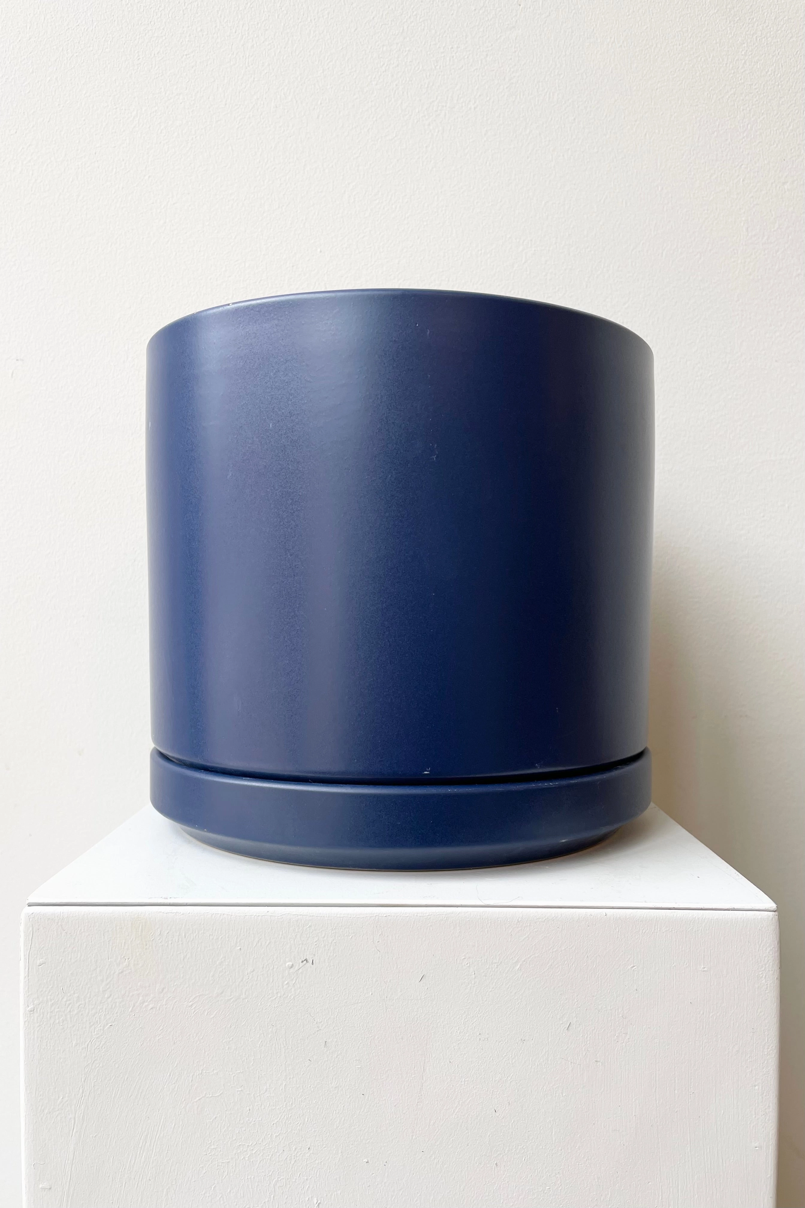 Solid Goods 8" Cylinder w/ Saucer Blue