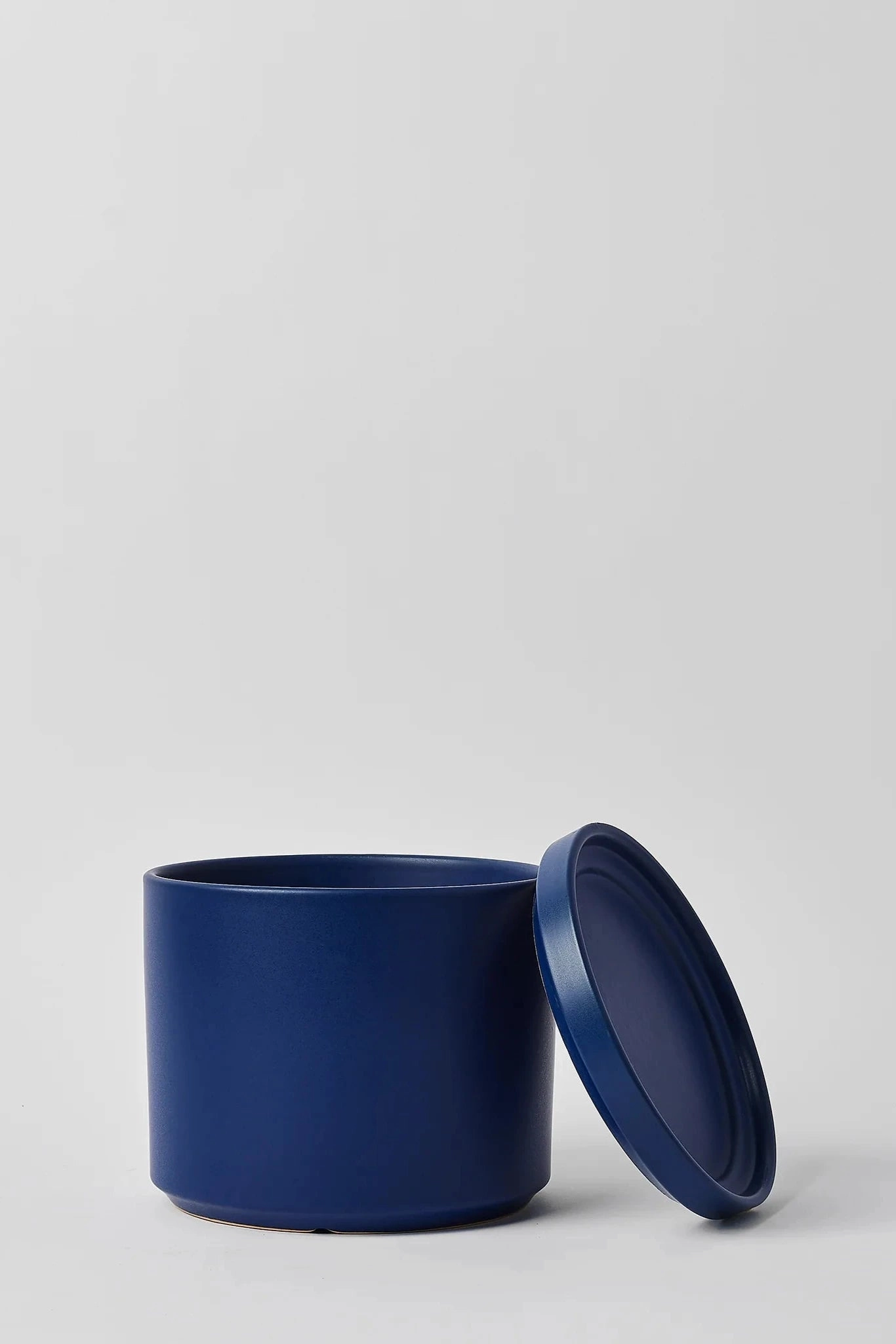 Solid Goods 8" Cylinder w/ Saucer Blue