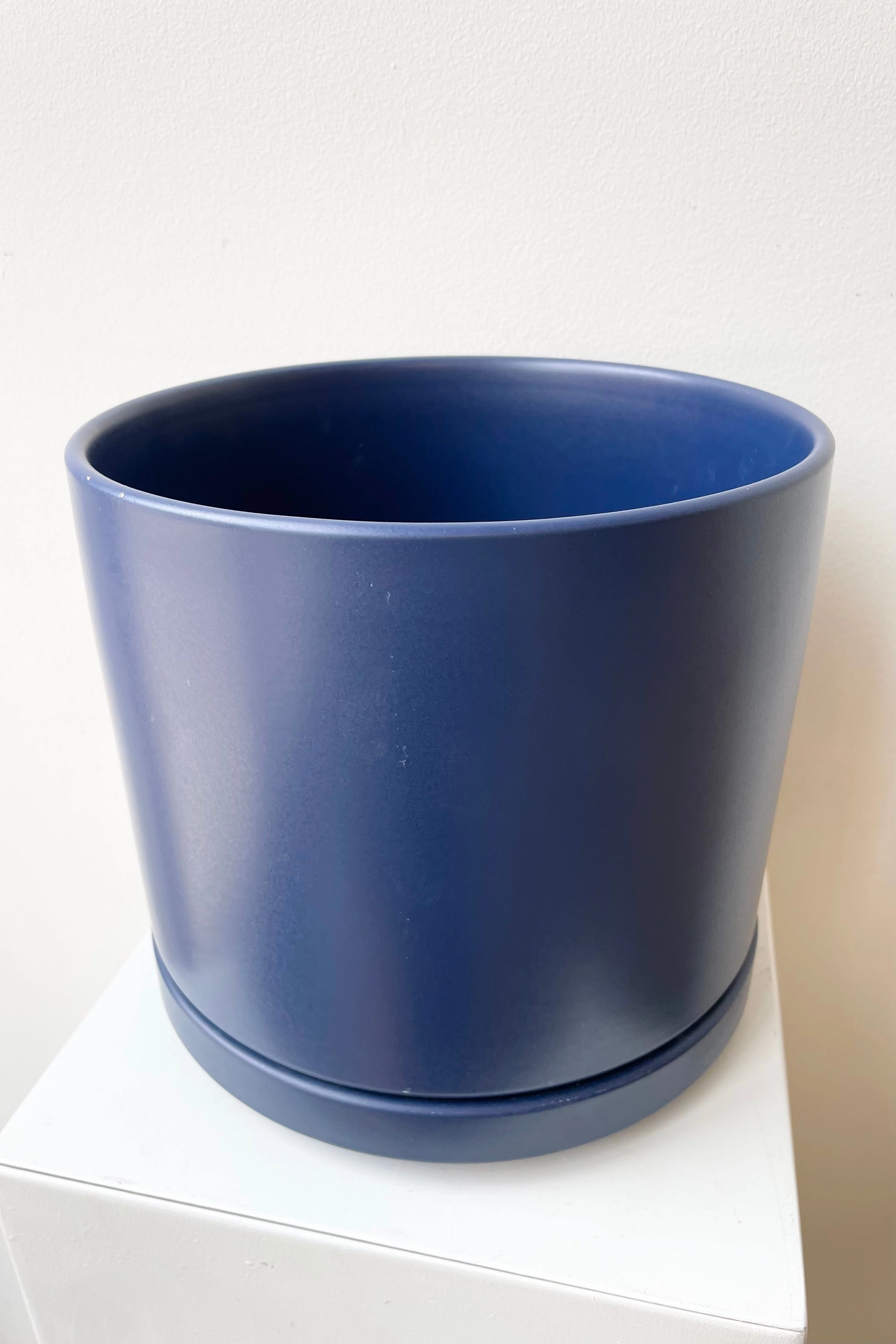 Solid Goods 8" Cylinder w/ Saucer Blue