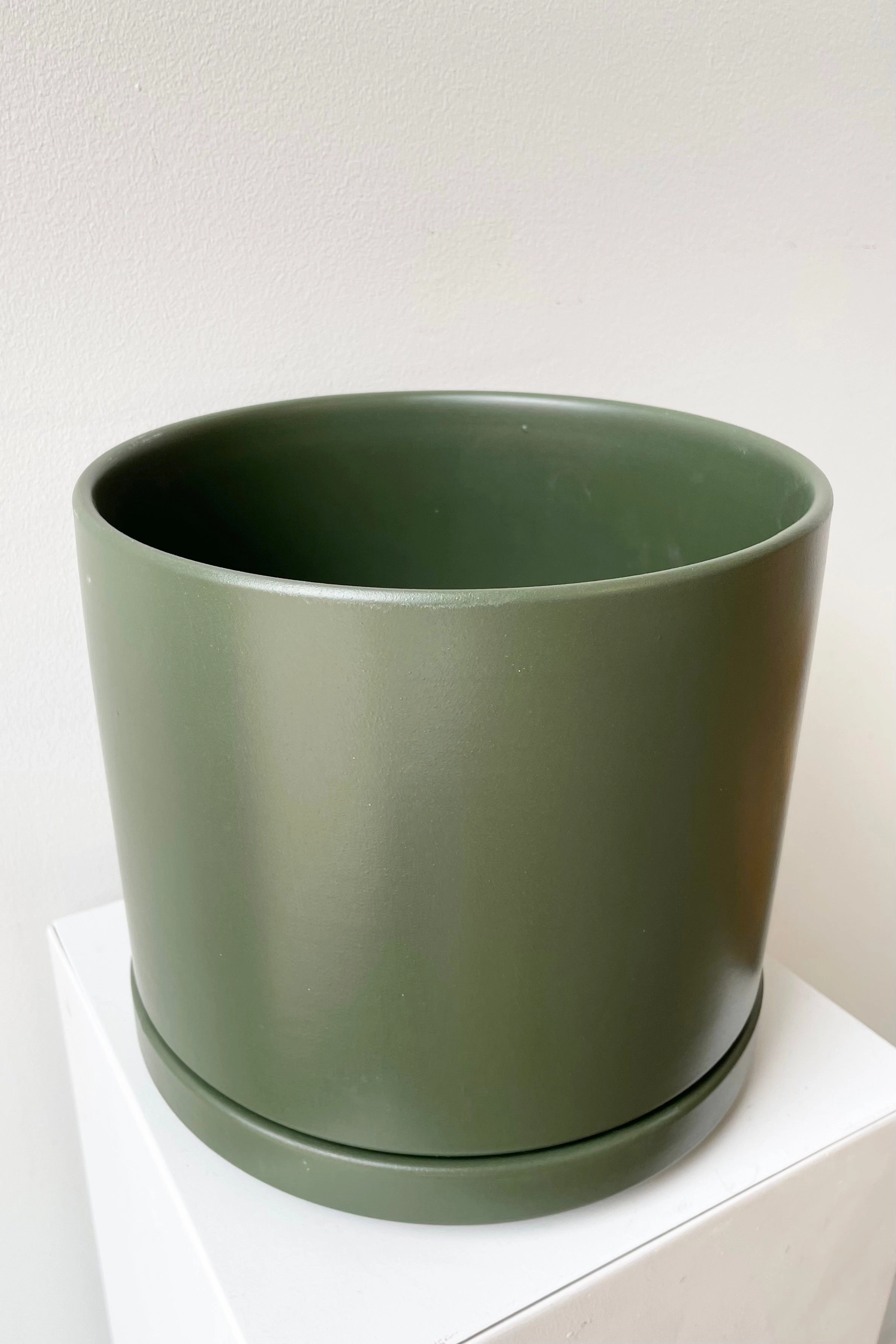 Solid Goods 8" Cylinder w/ Saucer Forest Green