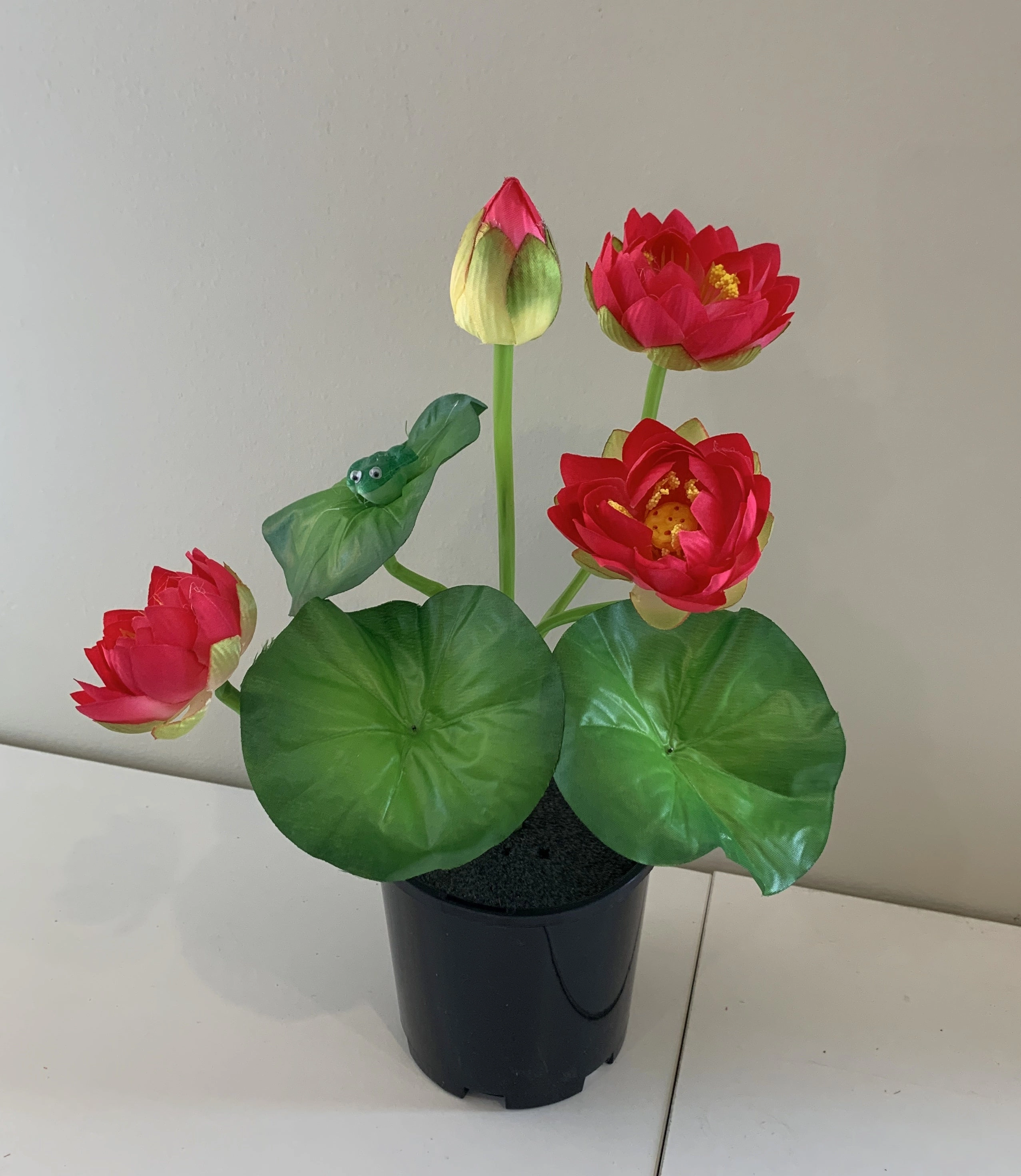 SP0348 Water Lily  / Lotus Flower Bunch 38cm 5 Colours