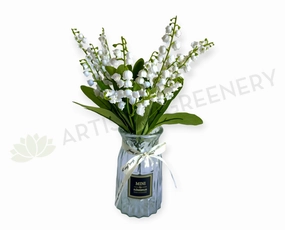 realistic flower bouquet