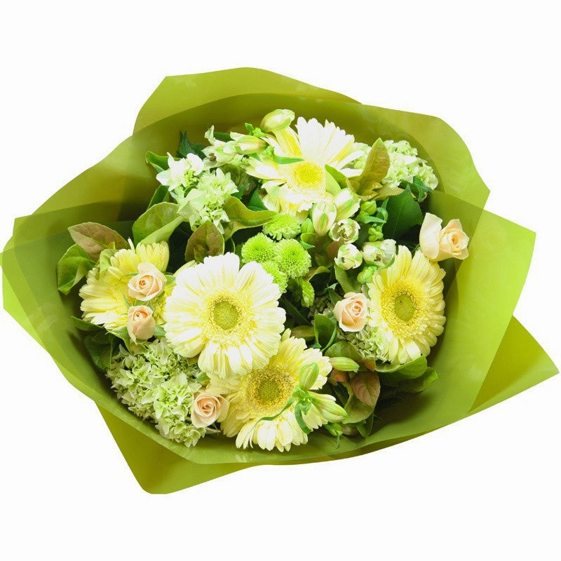 Spring Pure,realistic flower bouquet 