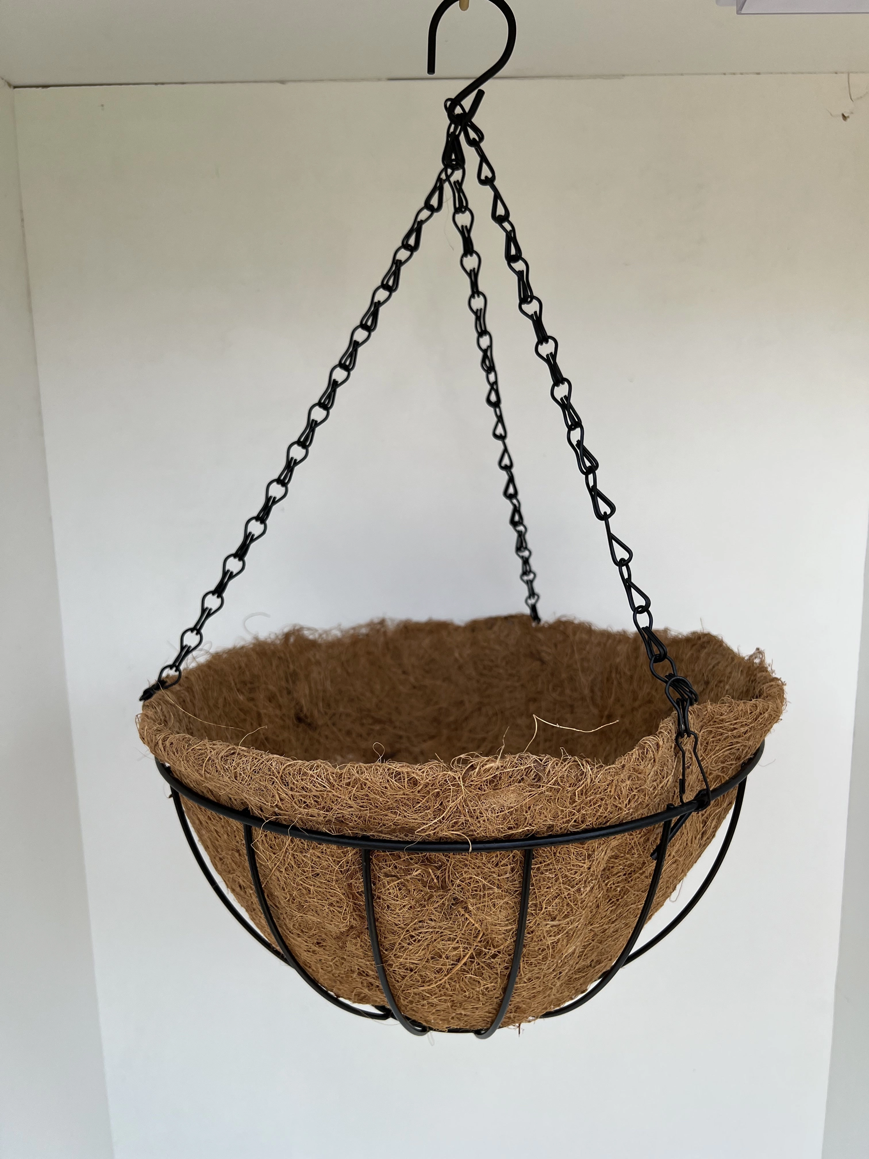 Standard Wire Hanging Basket & Liner,terracotta plant pot