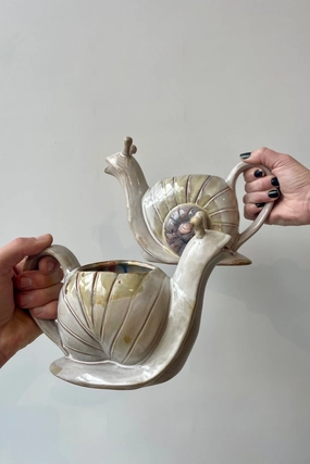 Stoneware Snail Watering Can,potted plant decor