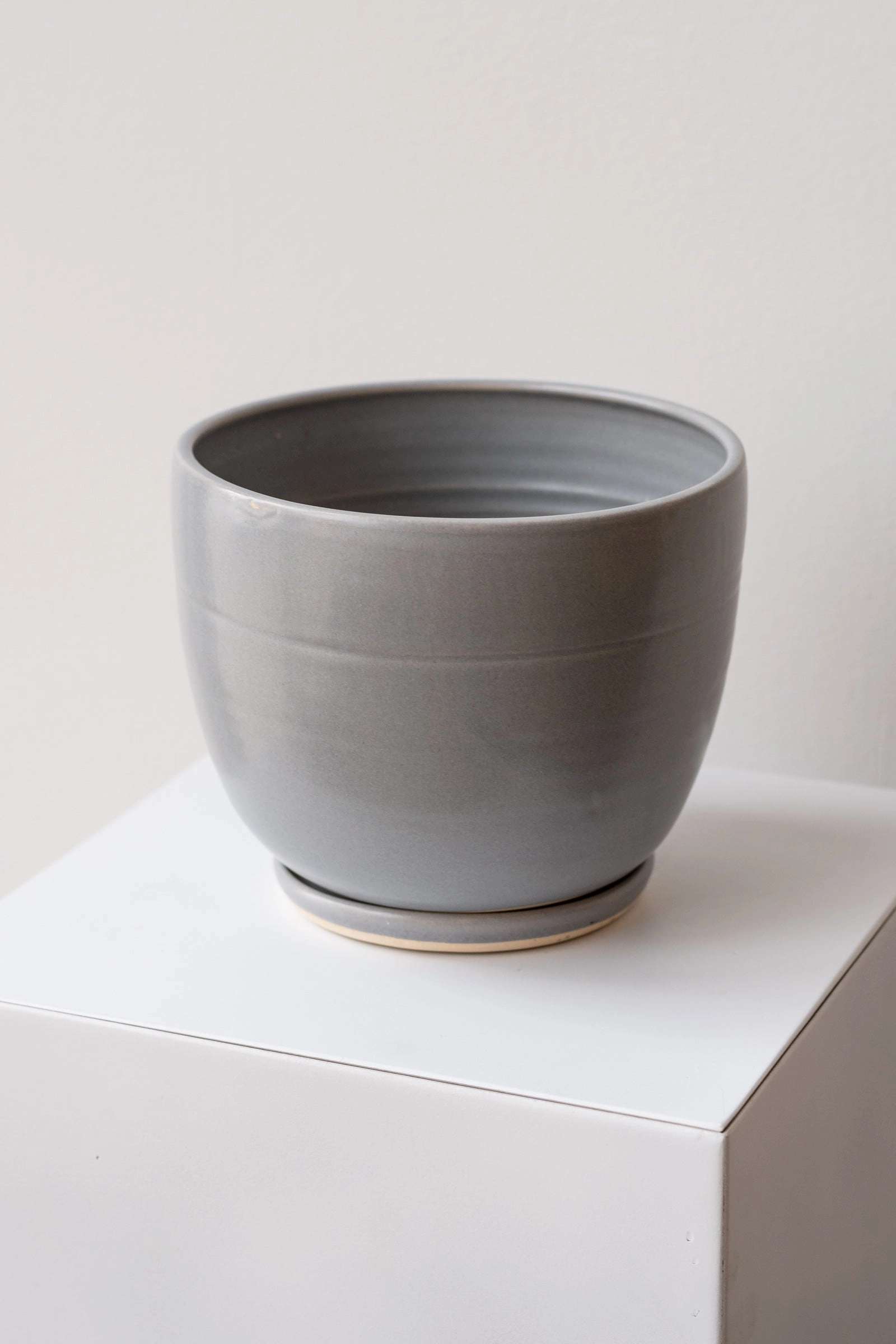 Tabletop Planter & Saucer Dark Gray Large