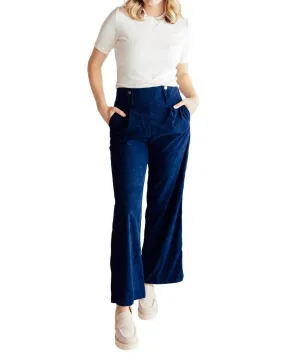 Taylor Cordhose in Marineblau