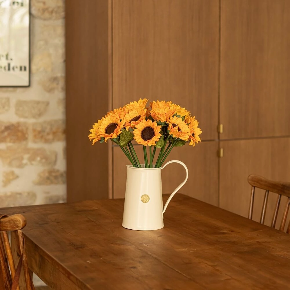 Tournesol en papier jaune
