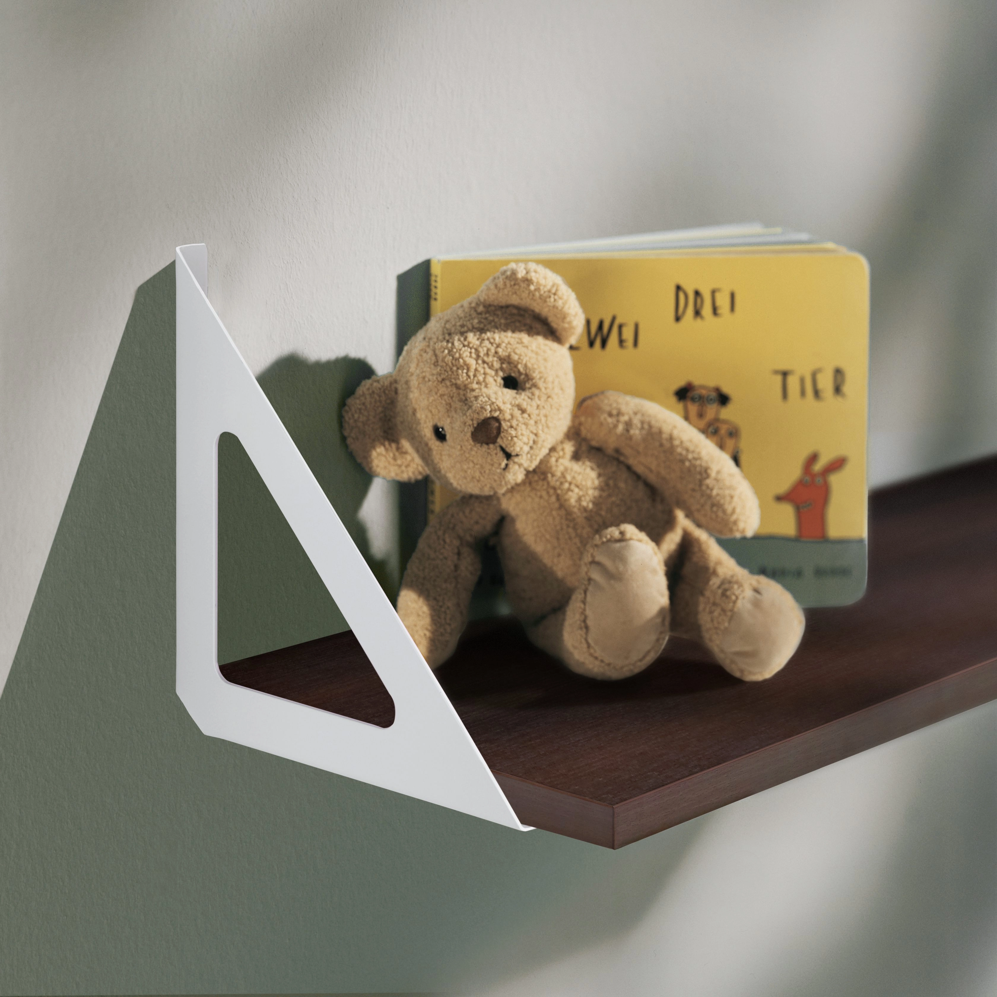 TRI Shelf Bracket