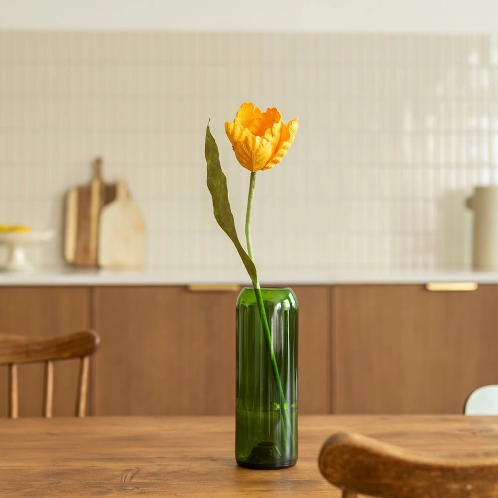 Tulipe en papier jaune