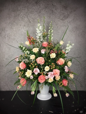 UA-3 Deluxe Harmony Colour Urn Arrangement,romantic flower gift