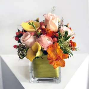 VA-1 Cute Cube (Made in 4" Vase),realistic flower bouquet 