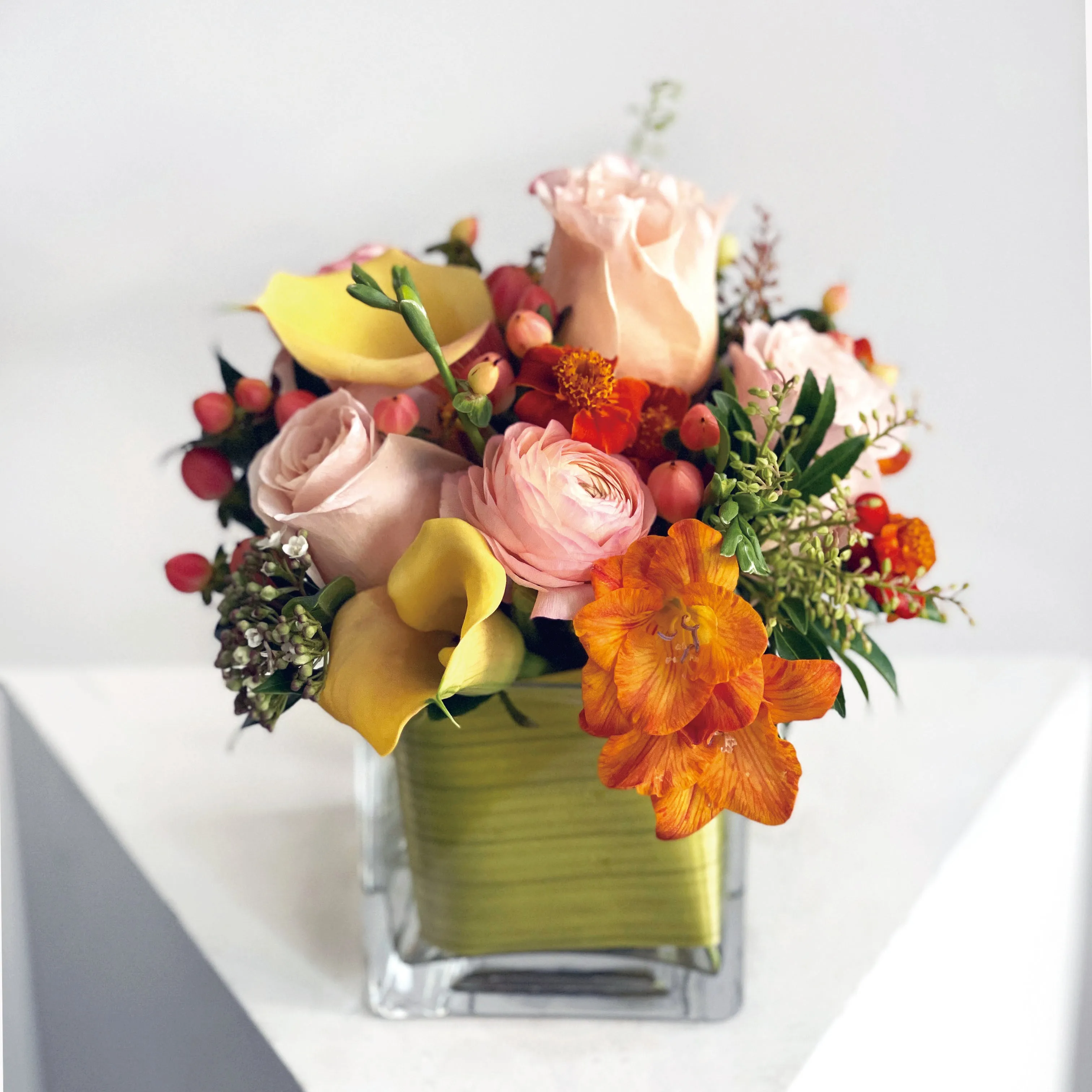 VA-1 Cute Cube (Made in 4" Vase),realistic flower bouquet 