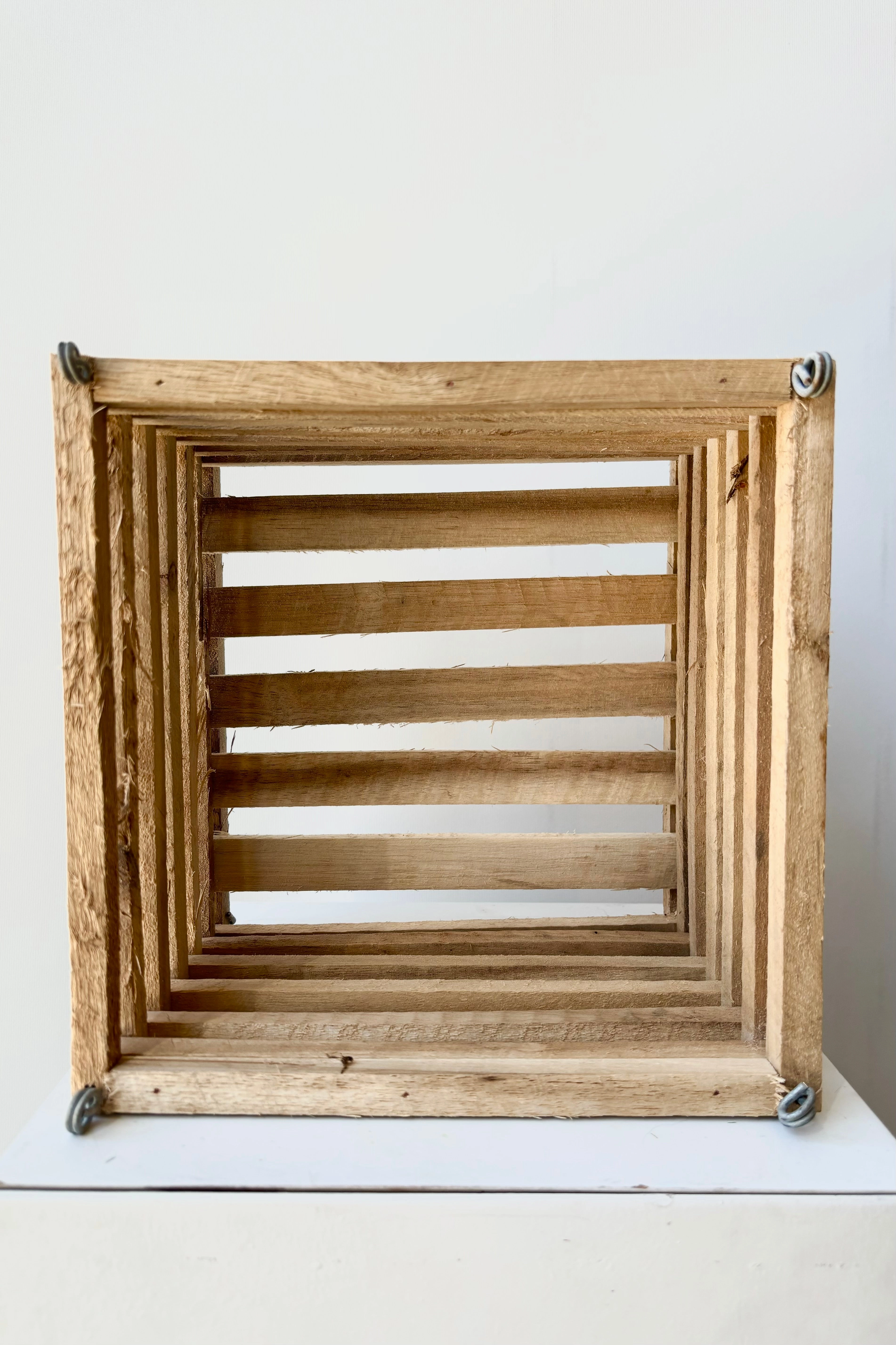 Vanda 8" Wood Basket