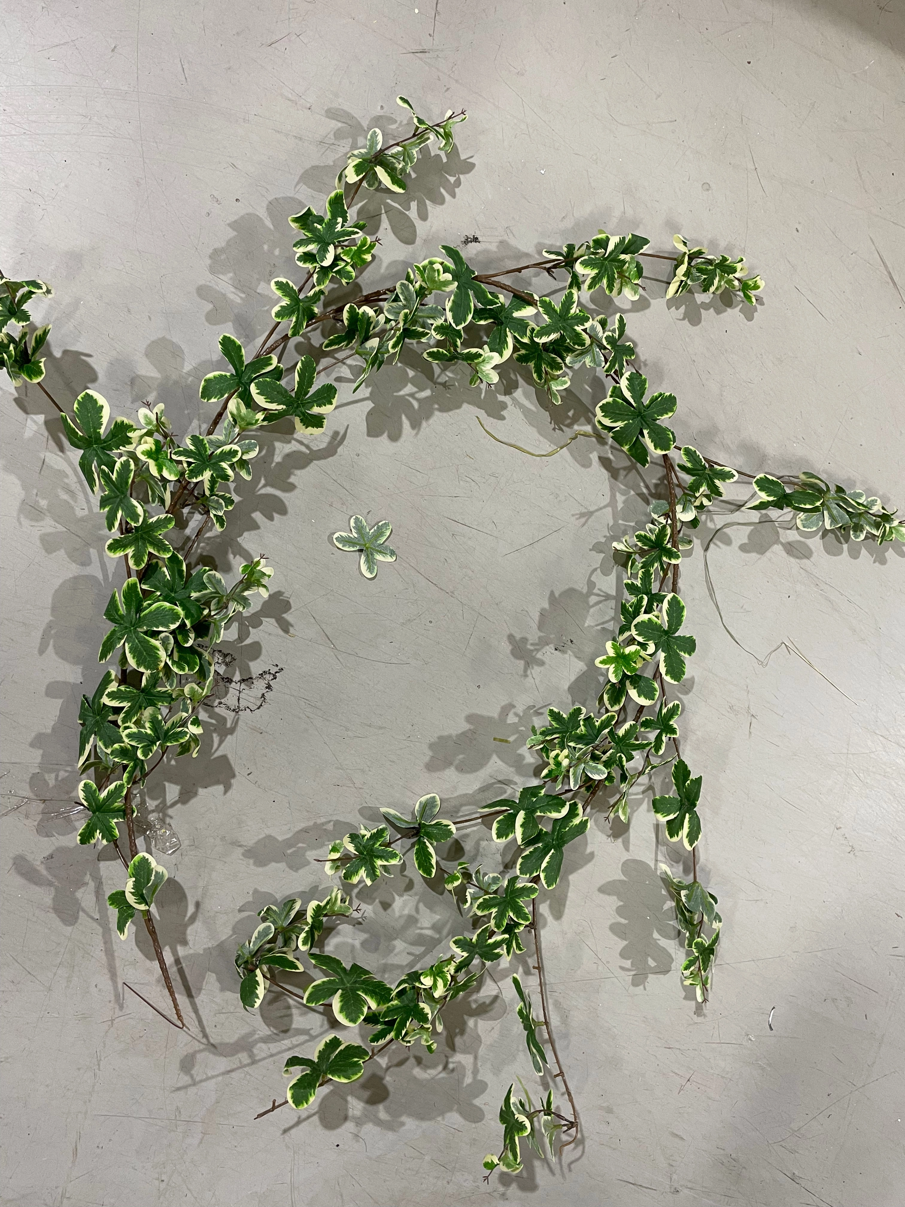 Variegated Green Artificial Flower Ivy leaf Garland wedding greenery 1.8m artificial flower bouquet  